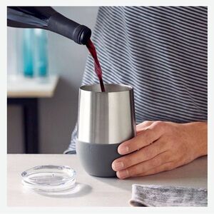 Pampered Chef Stainless Steel Wine Tumbler with Sip Lid NWOT